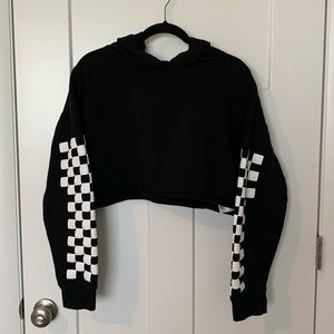 Wild Fable black cropped sweatshirt